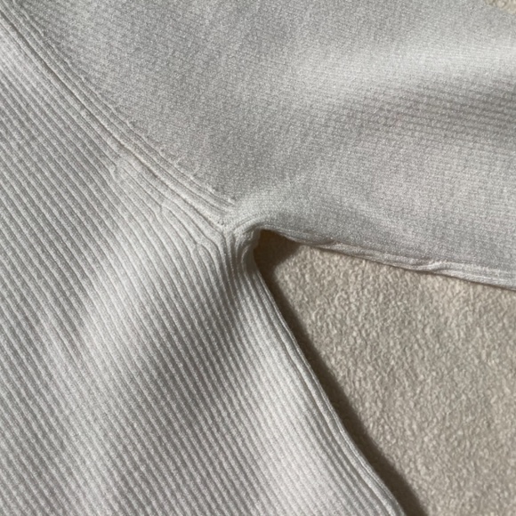 CONTEMORAINE by Simons  White short sleeve summer sweater size small - Picture 4 of 7